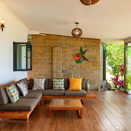 Cote Mer Villa Baie Sainte Anne Екстериор снимка